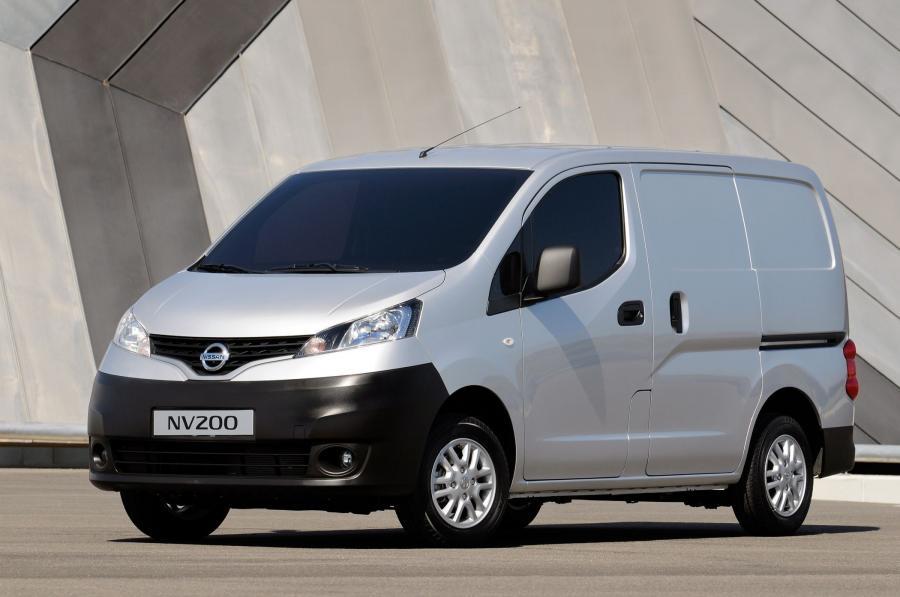  Nissan NV200 2009 года  (фото 32 из 108)